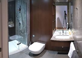 The Wilde riverside studio-flat