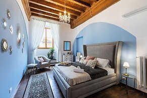A Florence Palace - 4 Bedroom Apt - Santa Croce