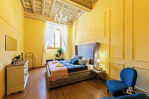 A Florence Palace - 4 Bedroom Apt - Santa Croce