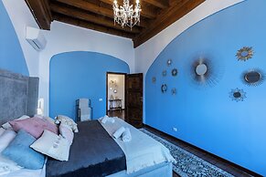 A Florence Palace - 4 Bedroom Apt - Santa Croce