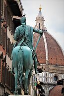 A Florence Palace - 4 Bedroom Apt - Santa Croce