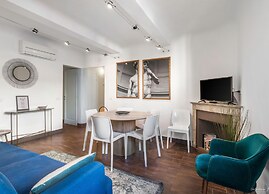 Elegant 3-Bedroom Apartment in the Historic Center