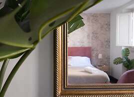 Elegant 3-Bedroom Apartment in the Historic Center