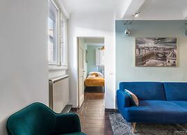 Elegant 3-Bedroom Apartment in the Historic Center