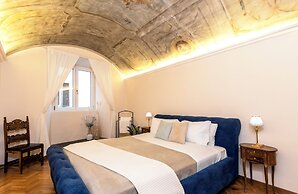 Historic Apt - Wifi - Ac - Top Location - Walk Everywhere