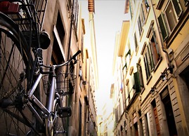 Historic Apt - Wifi - Ac - Top Location - Walk Everywhere