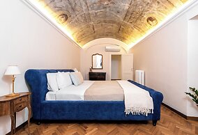 Historic Apt - Wifi - Ac - Top Location - Walk Everywhere