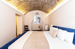 Historic Apt - Wifi - Ac - Top Location - Walk Everywhere