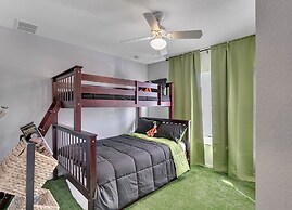 4 Bedroom Townhouse, Resort, 15 Mins to Disney, Themed Rooms perfect f