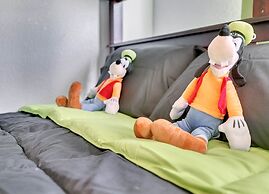 4 Bedroom Townhouse, Resort, 15 Mins to Disney, Themed Rooms perfect f