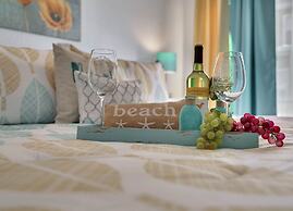 4 Bedroom Townhouse, Resort, 15 Mins to Disney, Themed Rooms perfect f