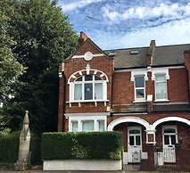 Wilde Victorian Room & private Bathroom