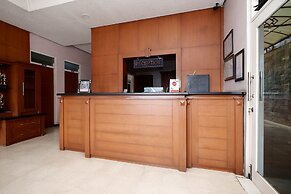 OYO 1843 Cahya Nirwana