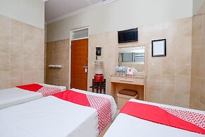 OYO 1843 Cahya Nirwana