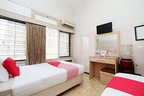 OYO 1843 Cahya Nirwana