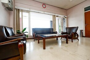 OYO 1843 Cahya Nirwana