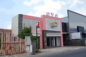 OYO 1843 Cahya Nirwana