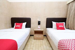 OYO 1843 Cahya Nirwana