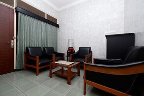 OYO 1843 Cahya Nirwana