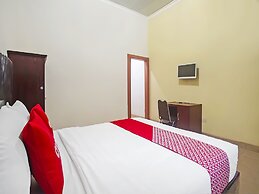 OYO 1804 Guest House Oema'h Opa