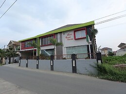 OYO 1864 Tiara Guest House