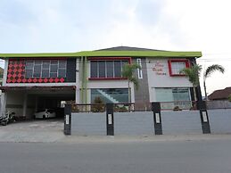 OYO 1864 Tiara Guest House