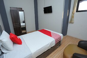 OYO 1864 Tiara Guest House