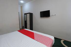 OYO 1864 Tiara Guest House