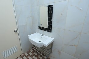 OYO 1864 Tiara Guest House