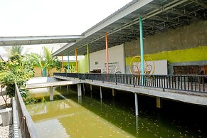 OYO 1773 Ilyasa Family