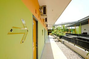 OYO 1773 Ilyasa Family