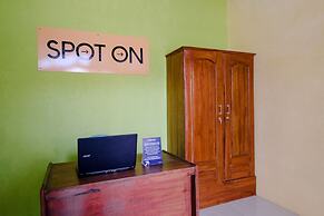 OYO 1773 Ilyasa Family