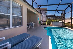 Summer Palm Retreat by VillaDirect