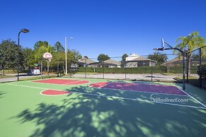 Summer Palm Retreat by VillaDirect