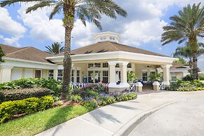 Summer Palm Retreat by VillaDirect