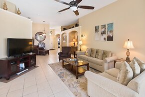 Summer Palm Retreat by VillaDirect