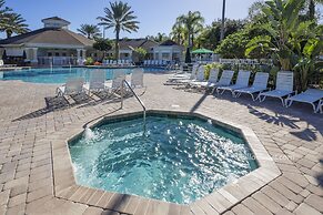 Summer Palm Retreat by VillaDirect