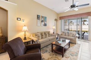 Summer Palm Retreat by VillaDirect