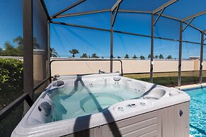 Summer Palm Retreat by VillaDirect