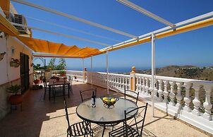 1090 Villa las Flores