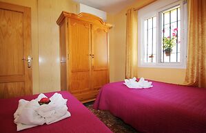 1090 Villa las Flores