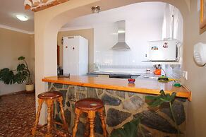 1090 Villa las Flores