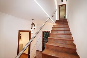 1093 Villa Magnolias