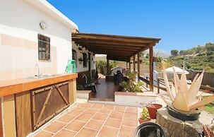 1056 Cortijo Cecilio