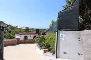 1056 Cortijo Cecilio