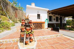 1056 Cortijo Cecilio