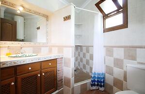 1056 Cortijo Cecilio