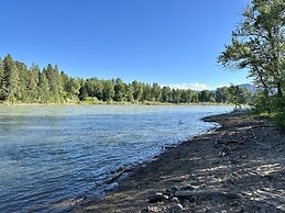 Rf12 Flathead River Haven