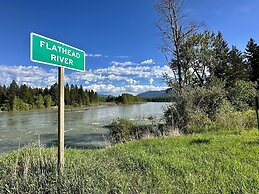 Rf12 Flathead River Haven