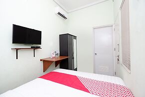 OYO 1815 Gatsu Residence